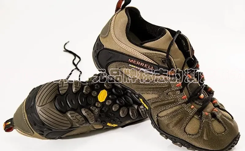 意昂2体育在线平台登录字节跳动运动鞋无标：无品牌标志的潮流魅力